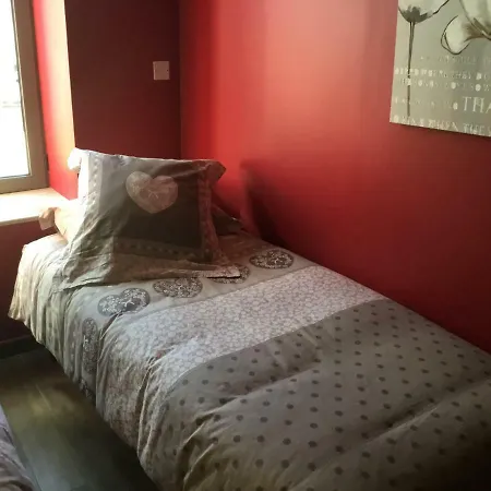 Aux Cornettes Apartment *