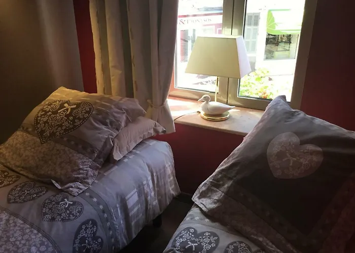 Aux Cornettes Apartment *